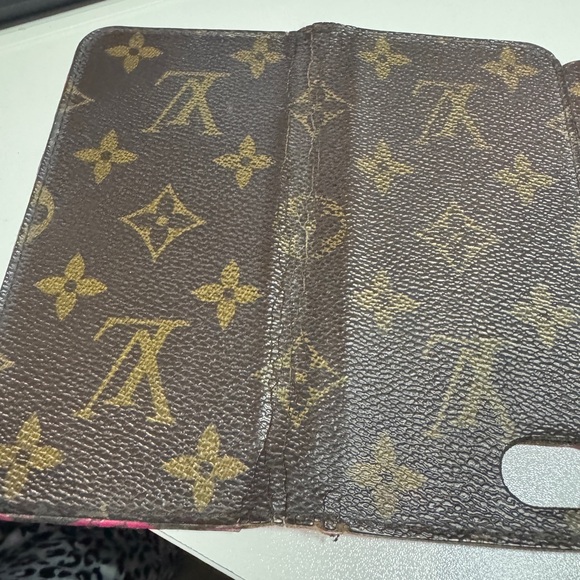 Louis Vuitton Floral Kite Phone Case - Pink and Brown black
